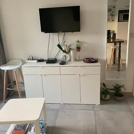 App T2 Climatise , 200 M *