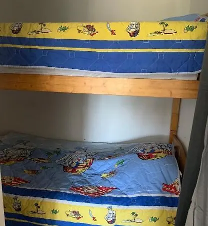 App T2 Climatise , 200 M * Sète